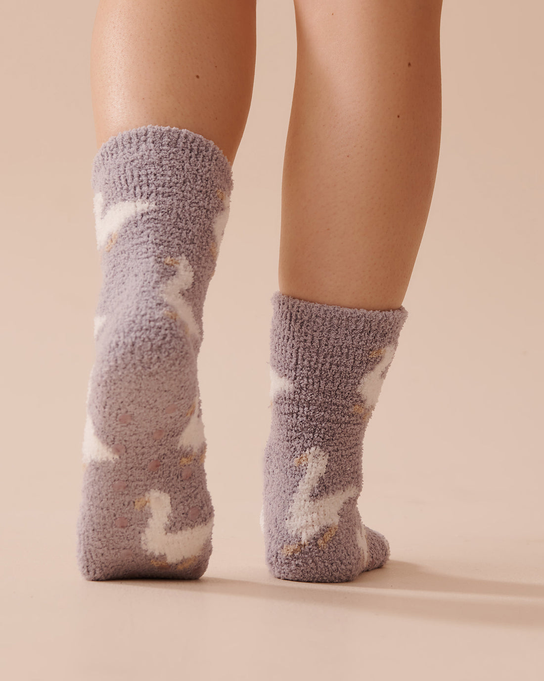 Soft Plush Socks_40700347_P50079_02