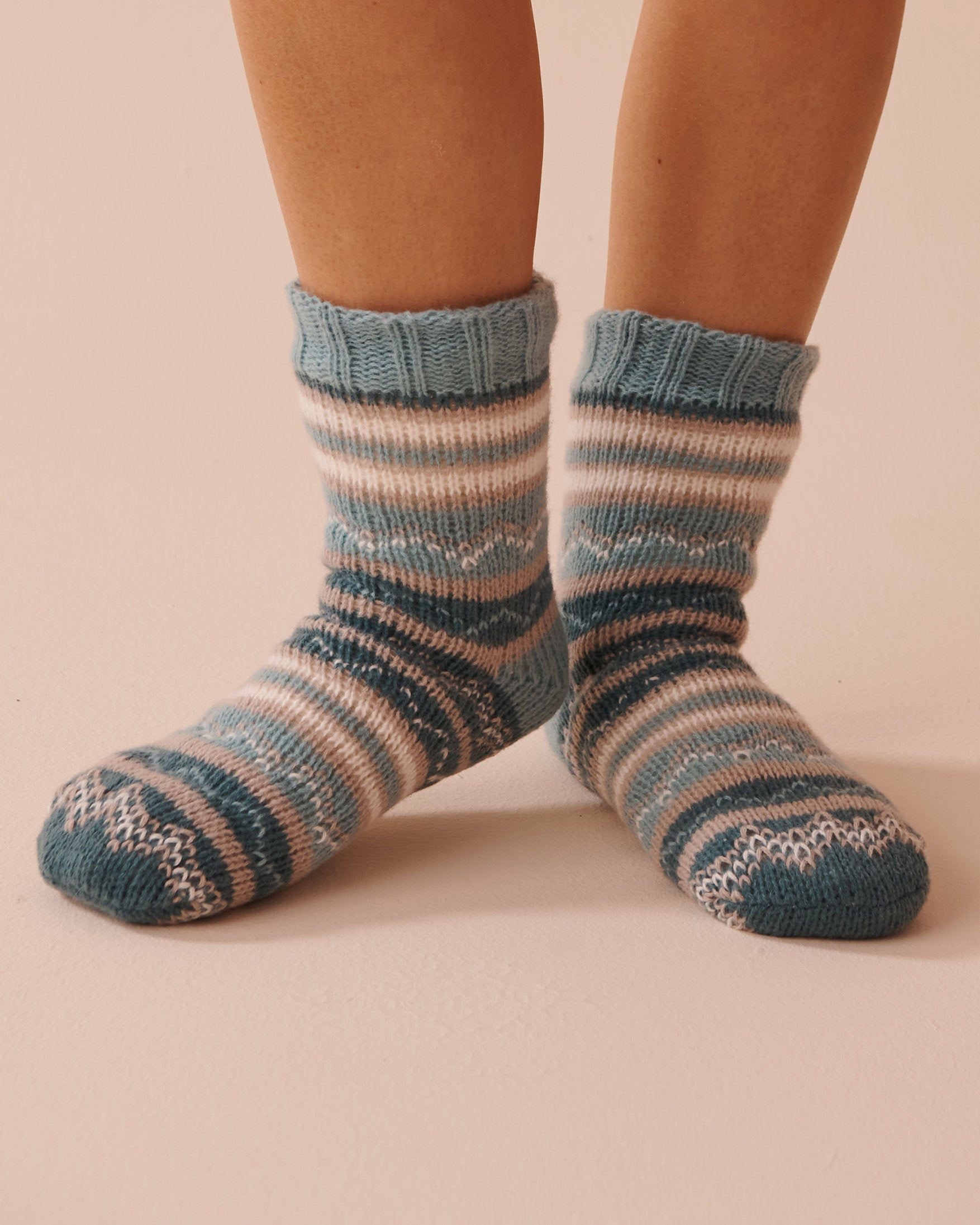 Striped Knit and Sherpa Socks_40700353_P40406_01