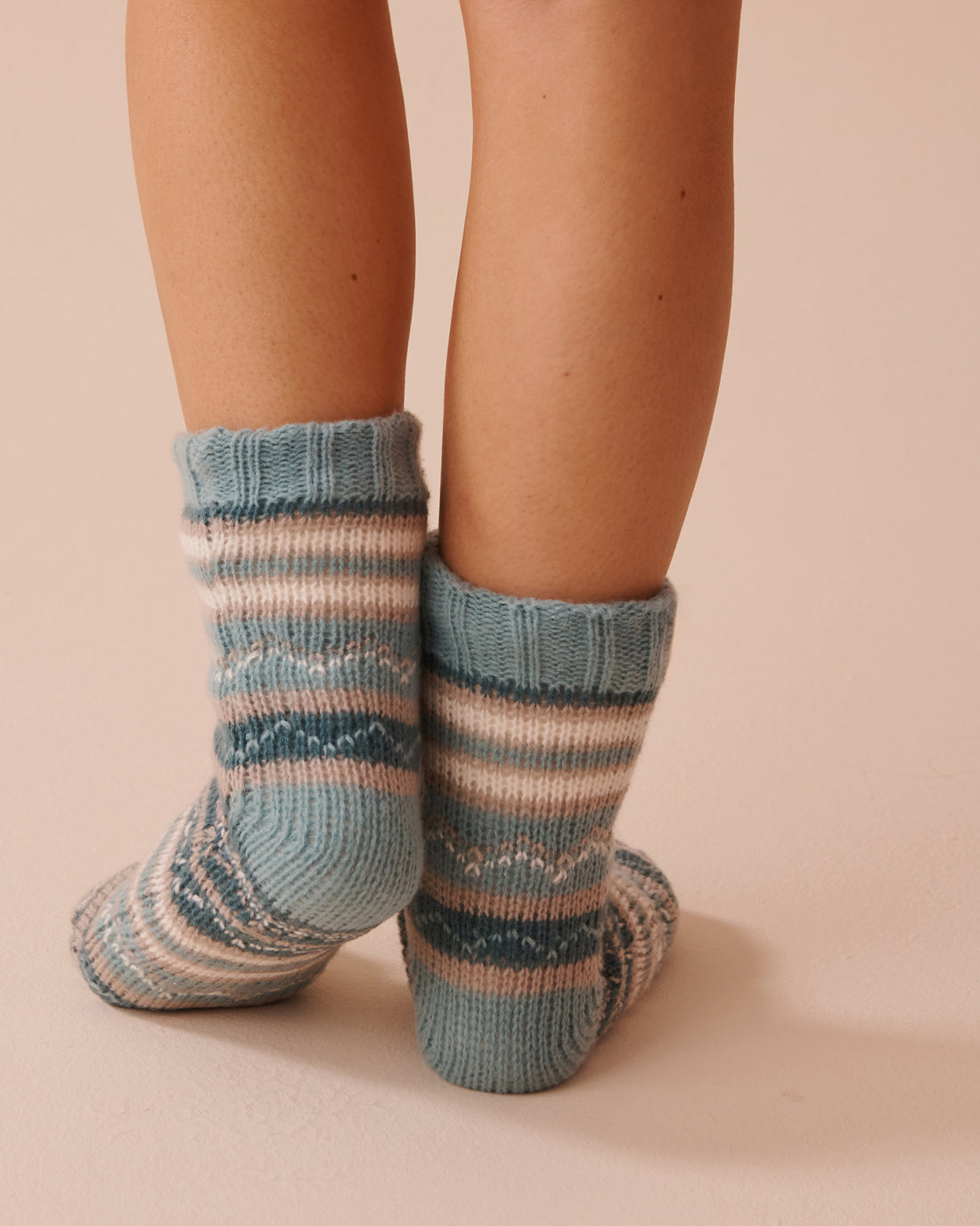 Striped Knit and Sherpa Socks_40700353_P40406_02