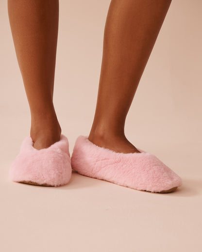 Faux Fur Slipper Socks_40700354_60042_01