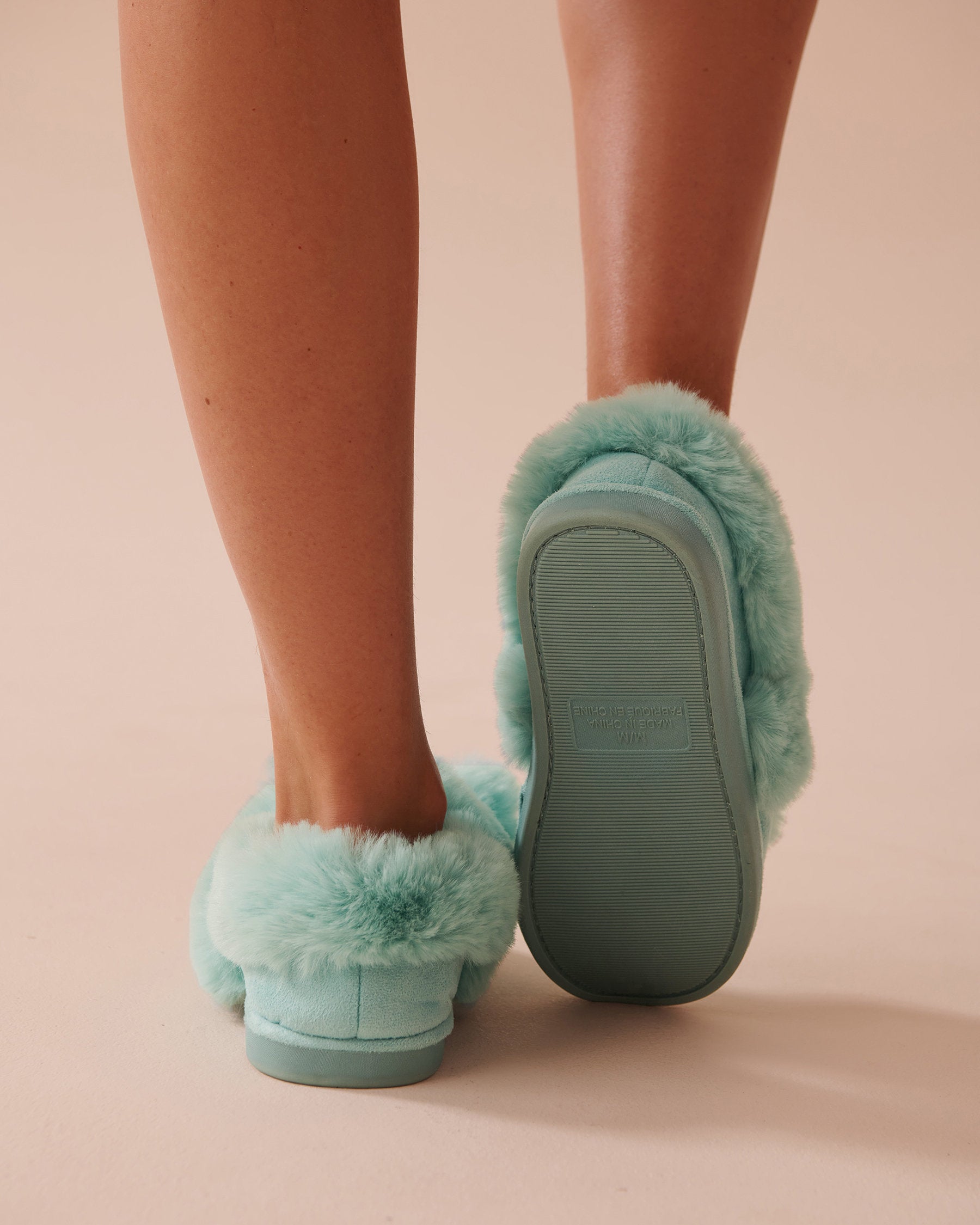 Bow &amp; Pompom Suede Bootie Slippers_40700363_40200_02