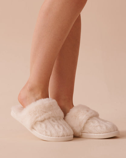 Cable Knit and Faux Fur Slippers_40700364_10011_01