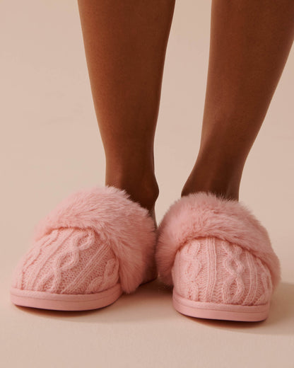 Cable Knit and Faux Fur Slippers_40700364_60042_04