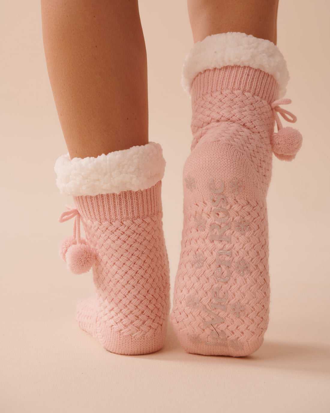 Pompom Knit and Sherpa Socks_40700365_60042_02