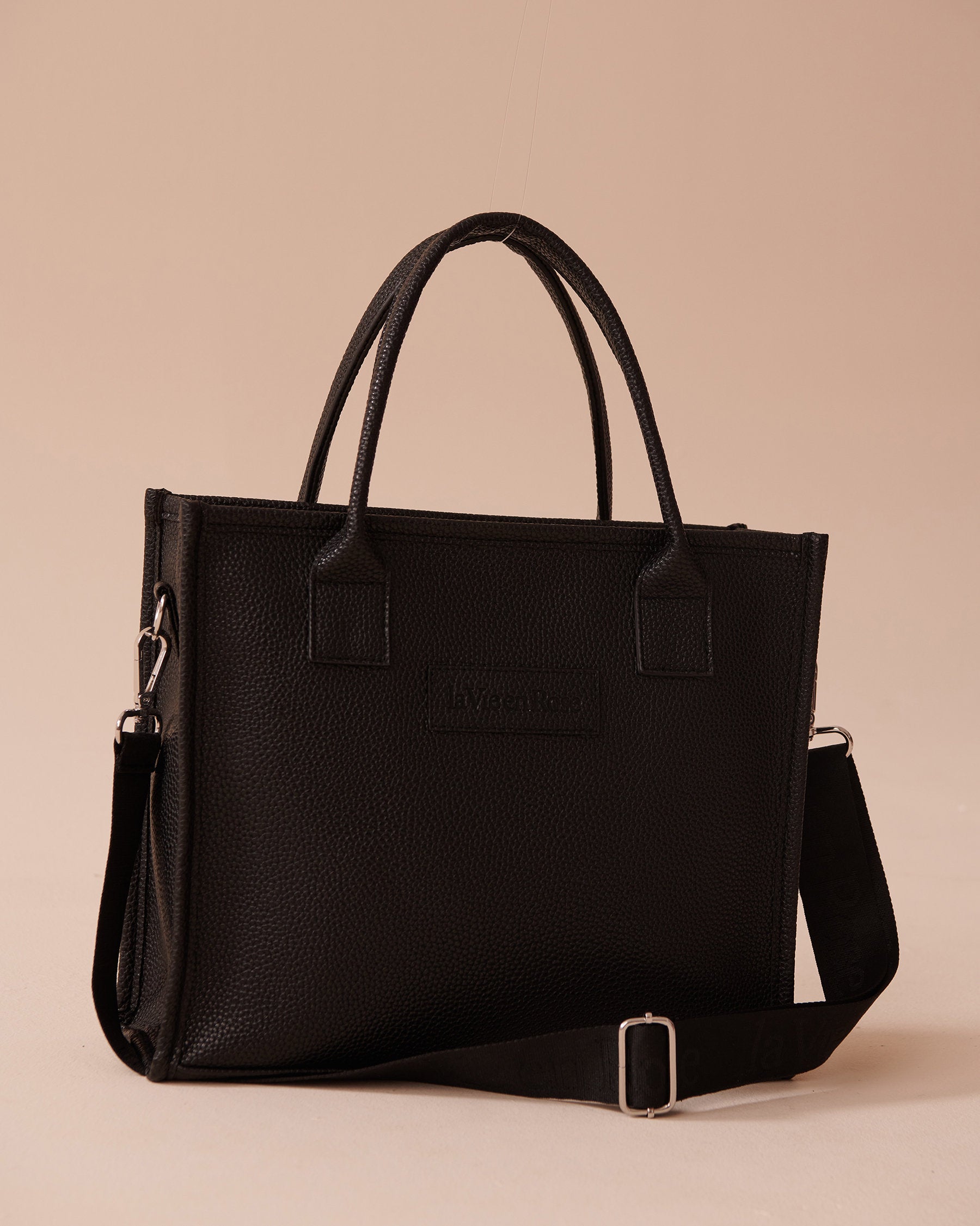 Faux Leather Tote Bag_40700371_00001_04