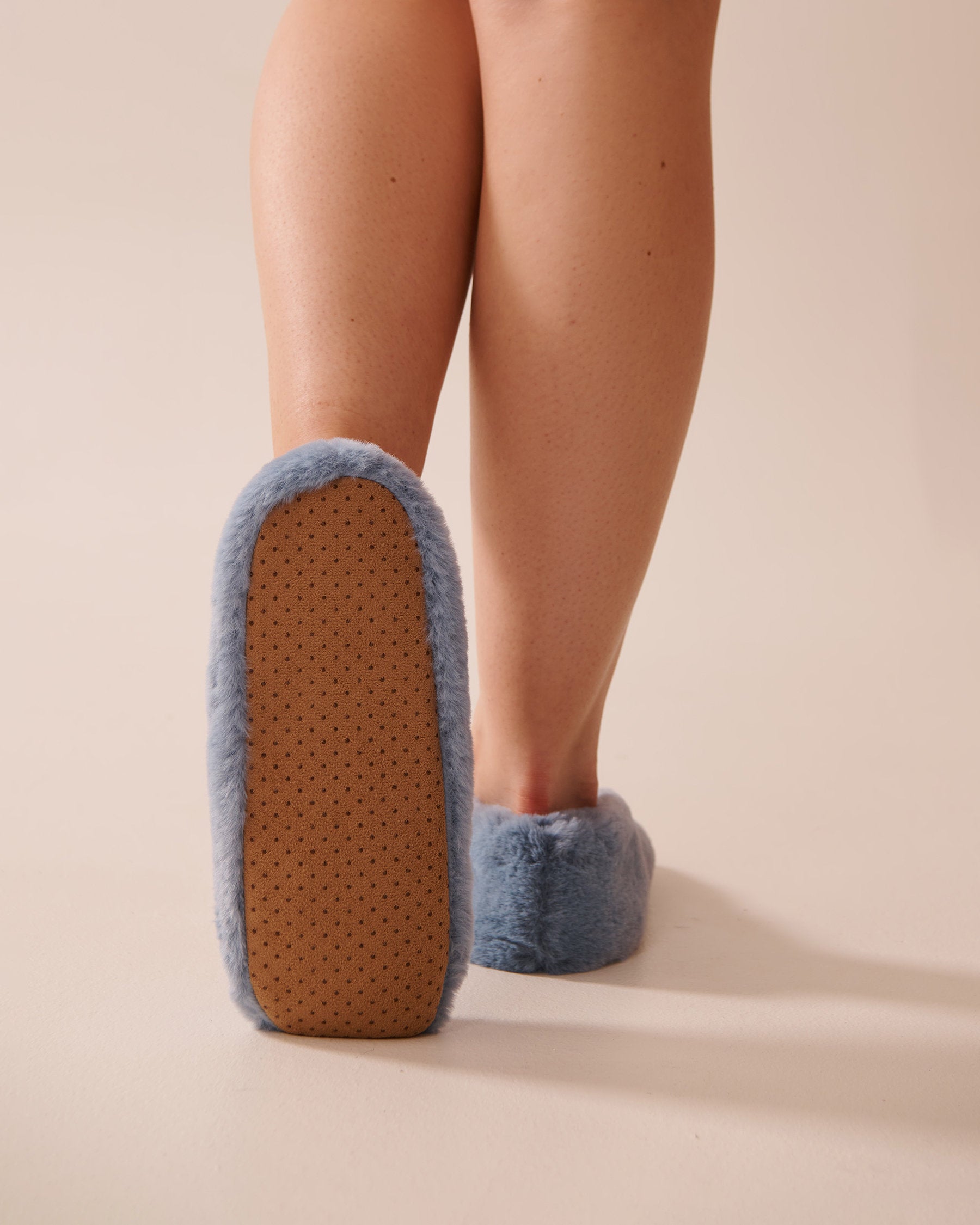 La Vie en Rose_Faux Fur Slipper Socks_40700379_40050_02