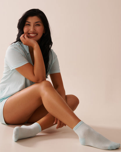 La Vie en Rose_Clearwater Stripe_Finely Ribbed Striped Socks_40700396_P40447_01