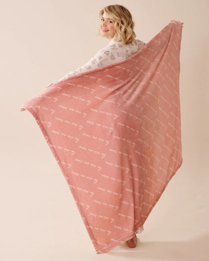 La Vie en Rose_Zephyr La Vie En Rose_La Vie En Rose Soft Plush Blanket_40700415_P60406_02