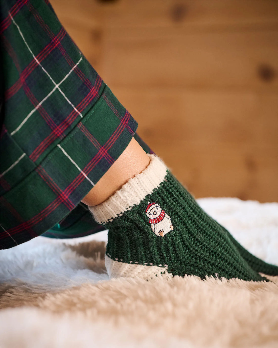 La Vie en Rose_Botanical Garden_Embroidered Dog Socks_40700423_30140_01