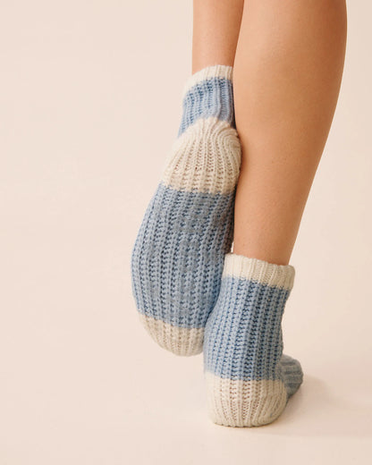 La Vie en Rose_Cashmere Blue_Embroidered Gingerbread Socks_40700423_40248_02