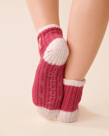 La Vie en Rose_Carmine_Embroidered Cat Socks_40700423_60190_03