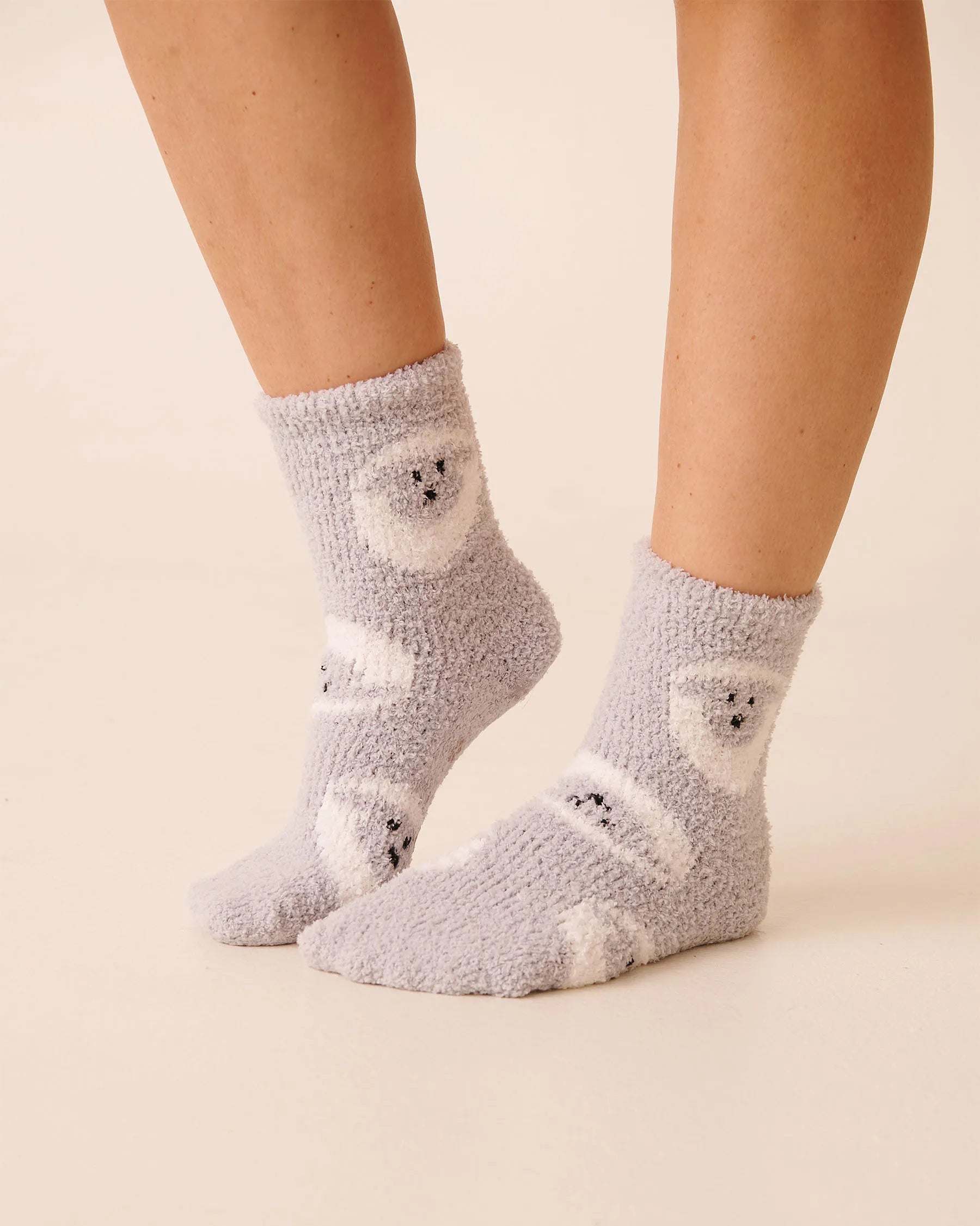 La Vie en Rose_Quiet Grey Up &amp; Down Sheep_Plush Deer Socks_40700425_P00481_03