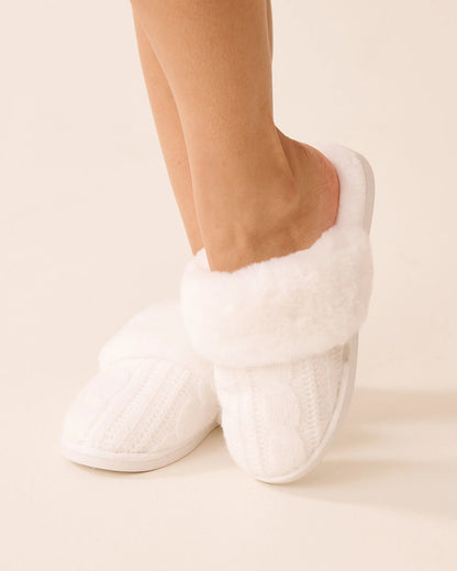 La Vie en Rose_Snow White_Cable Knit and Faux Fur Slippers_40700429_10011_05