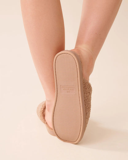 La Vie en Rose_Brush_Deer Embroidered Curly Fur Slippers_40700437_20112_02