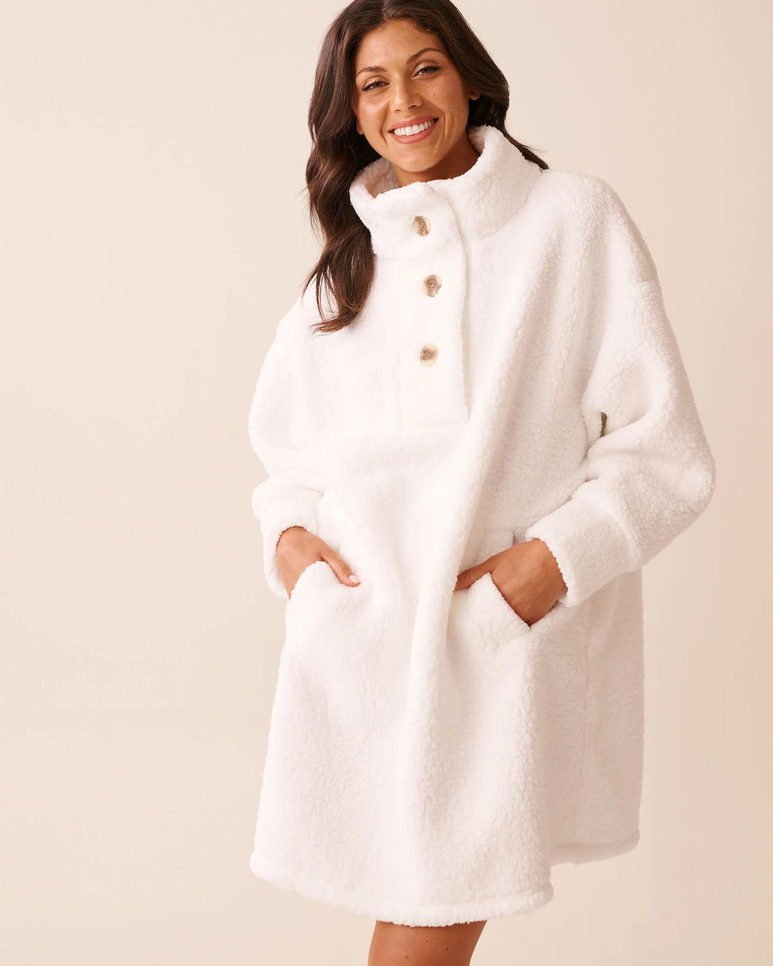 La Vie en Rose_Snow White_Oversized Button-Up Sweatshirt_40700438_10011_01