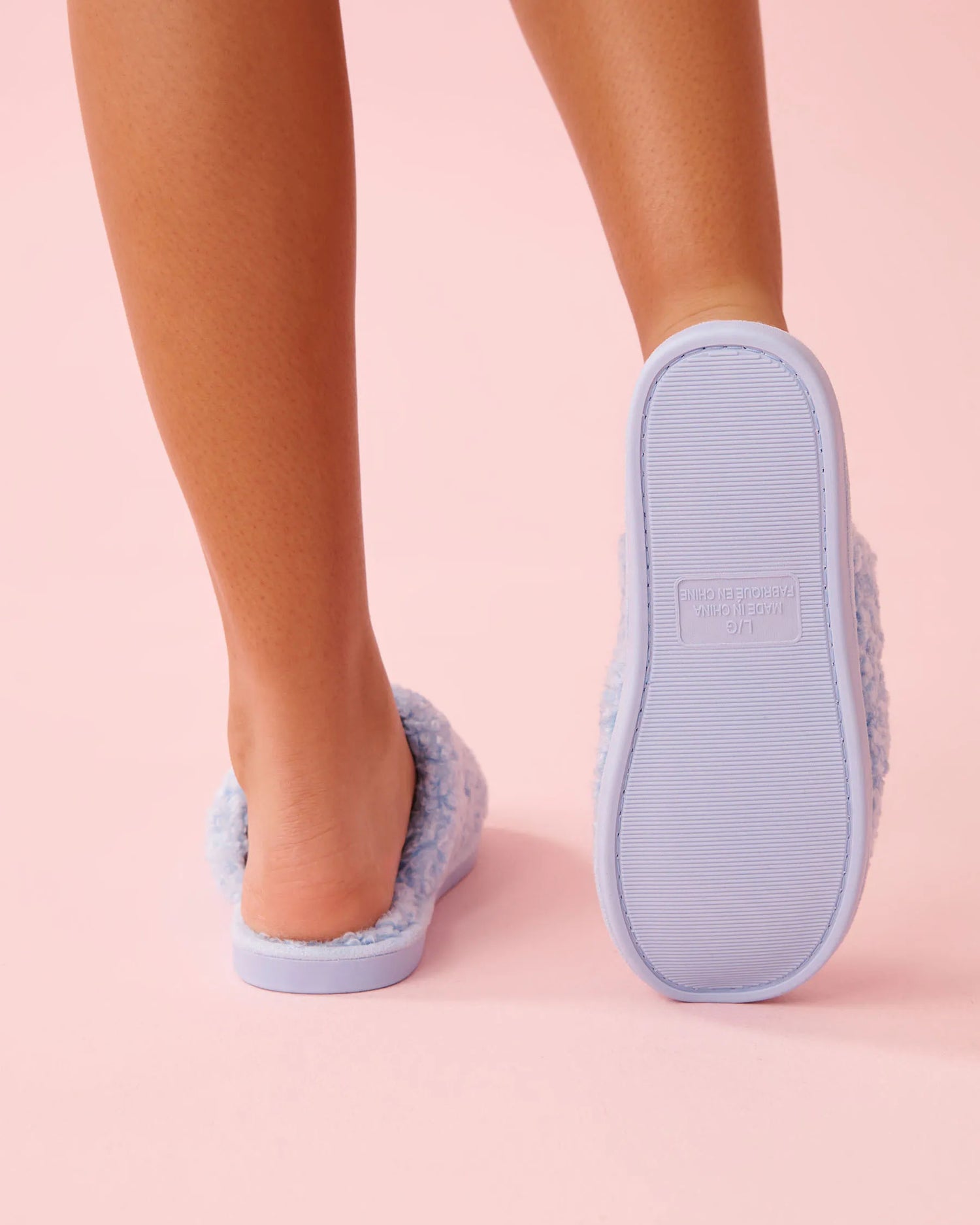 La Vie en Rose Windsurfer Women Rose Embroidered Curly Fur Slippers SKU: 40700454_40264 Image 02