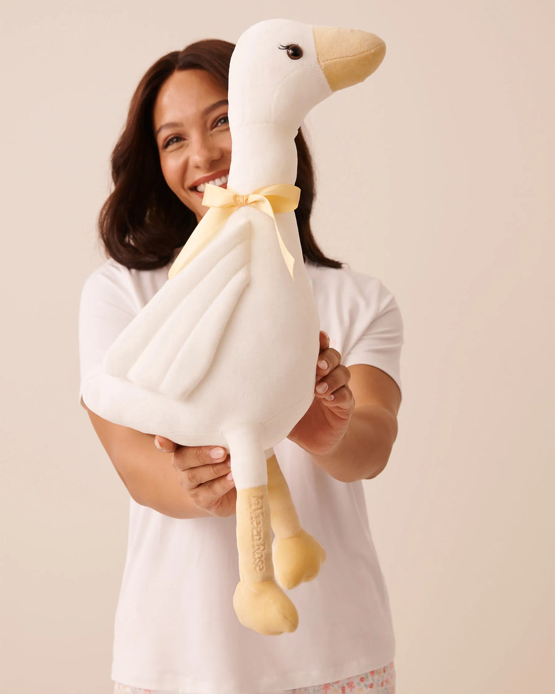 La Vie en Rose Snow White Women Adorable Stuffed Goose Plush Toy SKU: 40700457_10011 Image 01