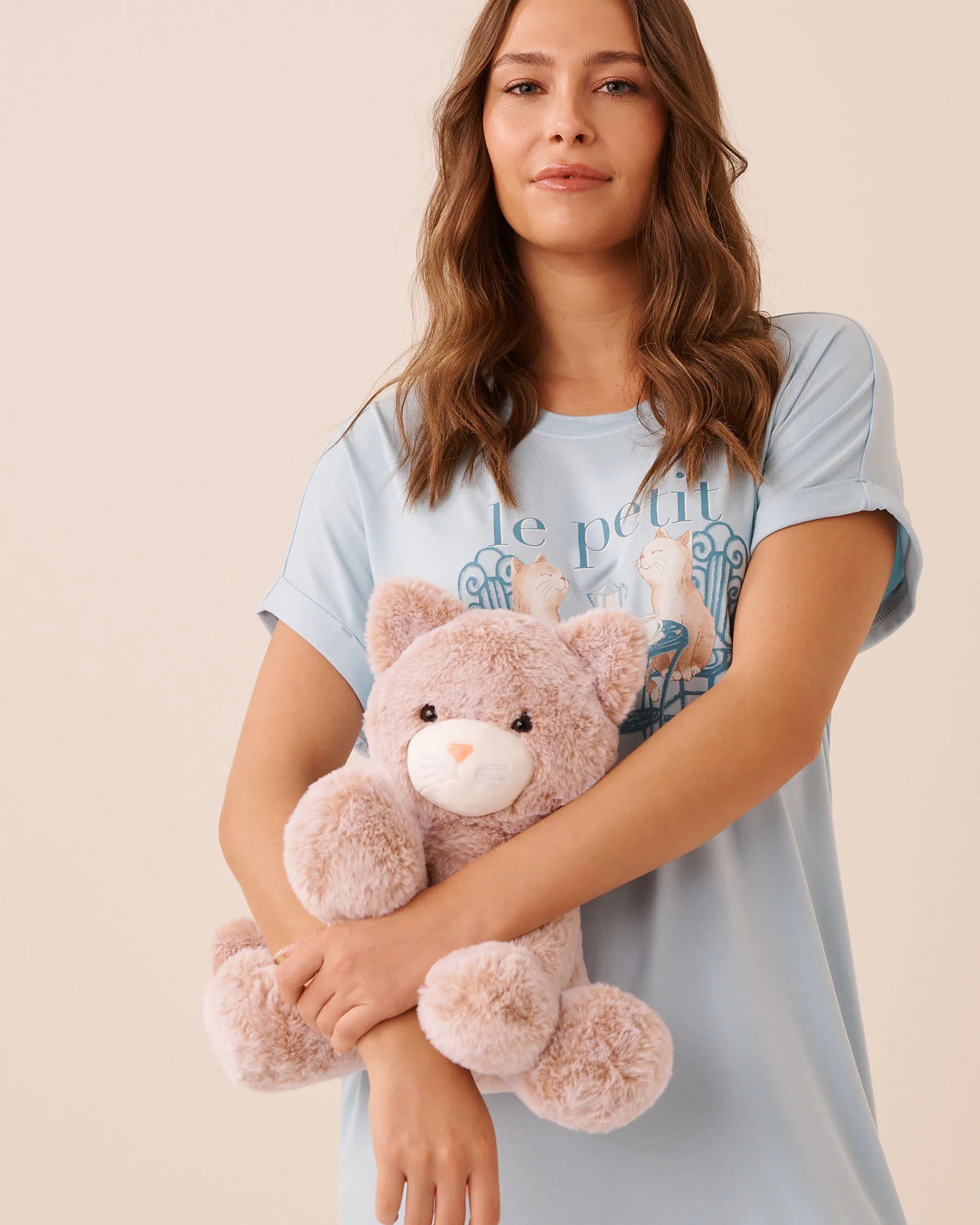 La Vie en Rose Brush Women Adorable Stuffed Cat Plush Toy SKU: 40700458_20112 Image 02