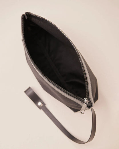 La Vie en Rose Black Beauty Women Faux Leather Tote Bag SKU: 40700467_00001 Image 05