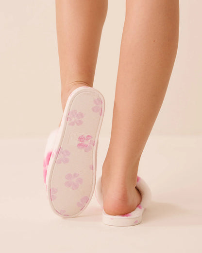 La Vie en Rose Snow White Flowers Women Floral Embroidery Faux Fur Slide Slippers SKU: 40700473_P10619 Image 02