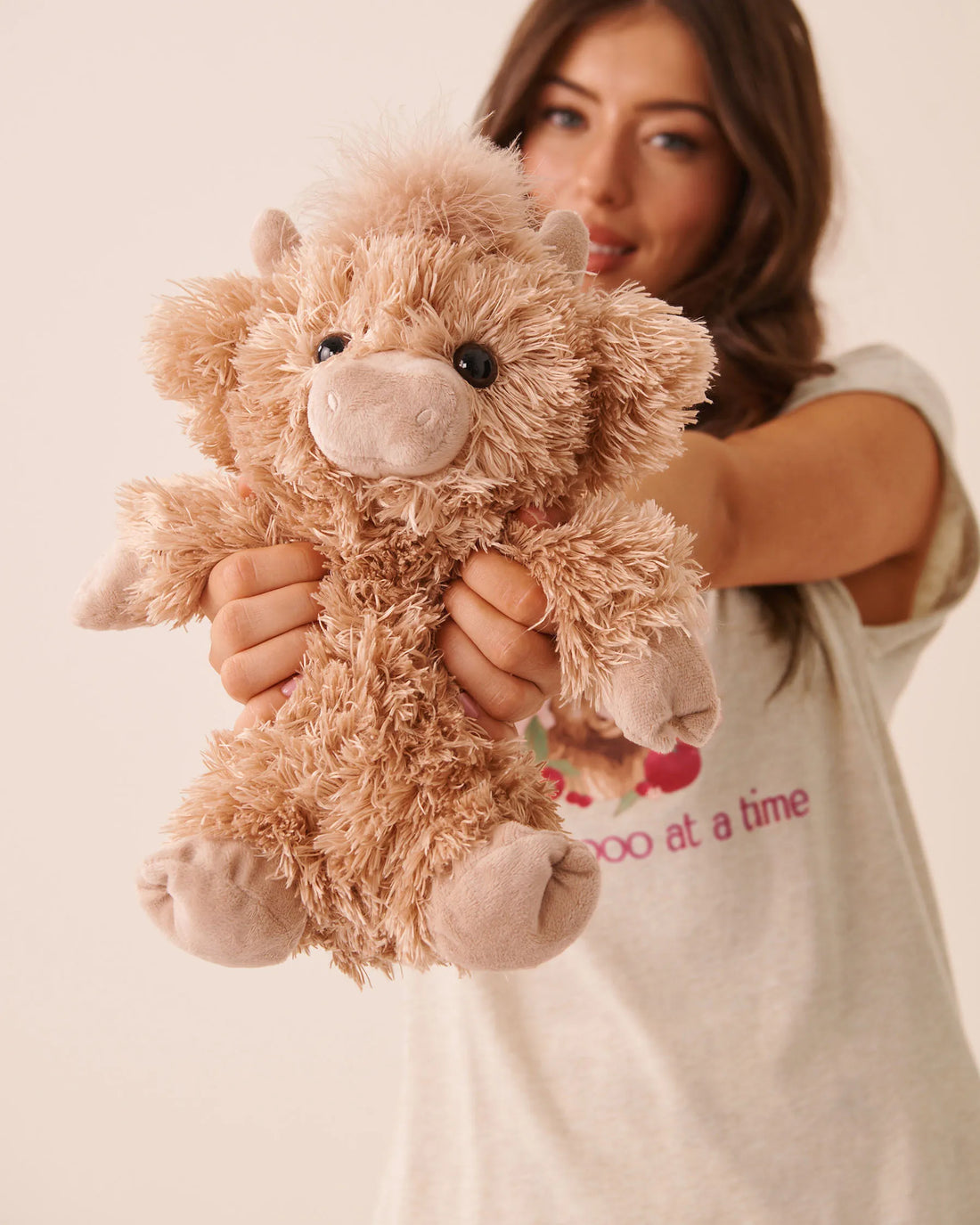 La Vie en Rose Brush Women Highland Cow Plush SKU: 40700480_20112 Image 01