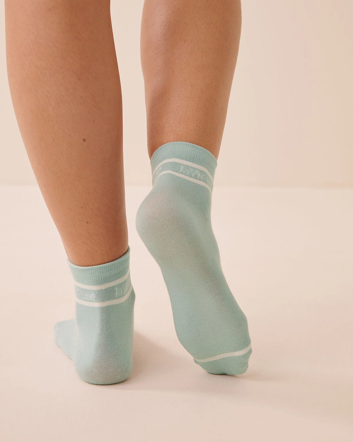 La Vie en Rose Sterling Blue Women Ribbed Socks SKU: 40700483_40153 Image 03