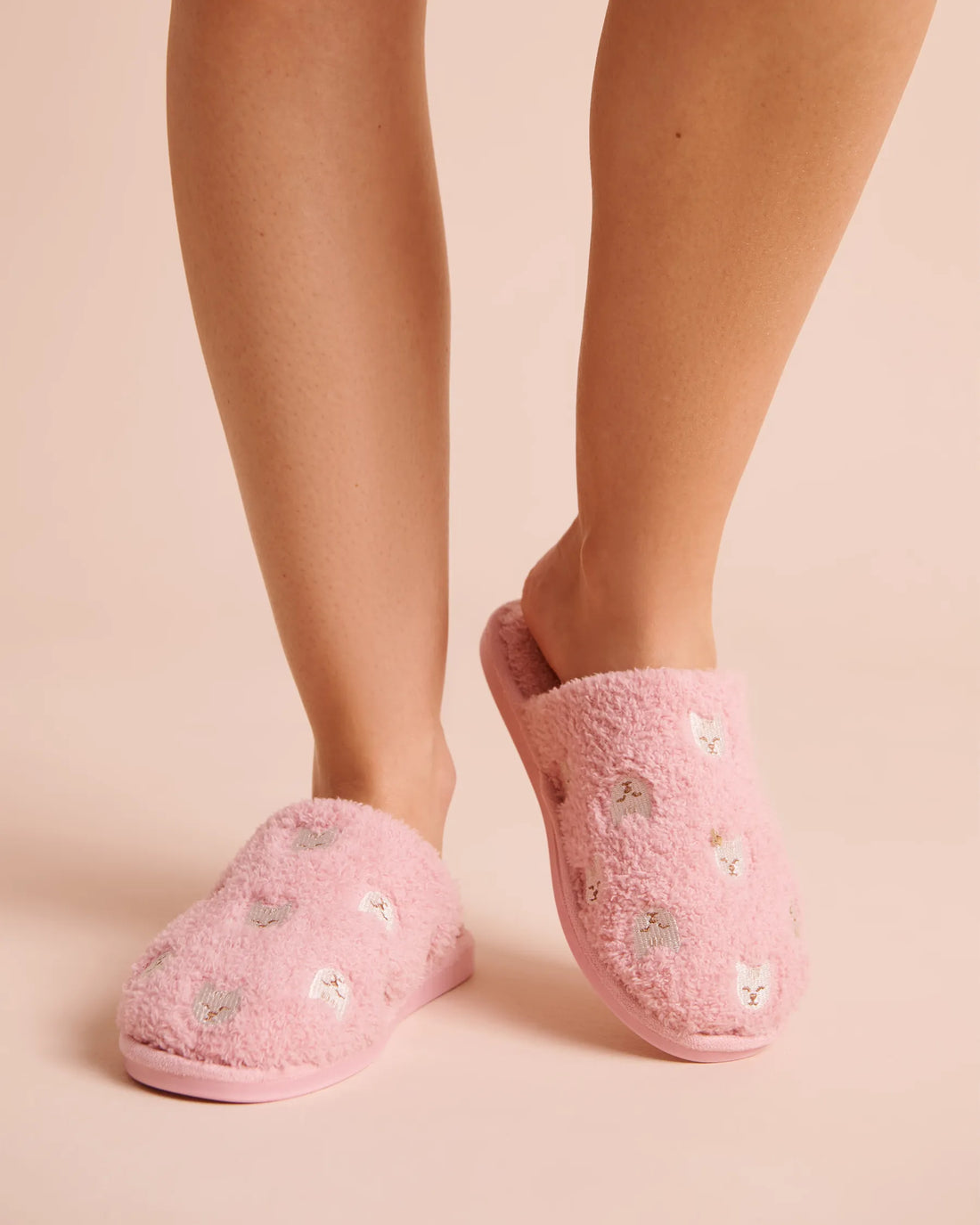La Vie en Rose Pink Nectar Women Cat Embroidered Curly Fur Slippers SKU: 40700491_60036 Image 01