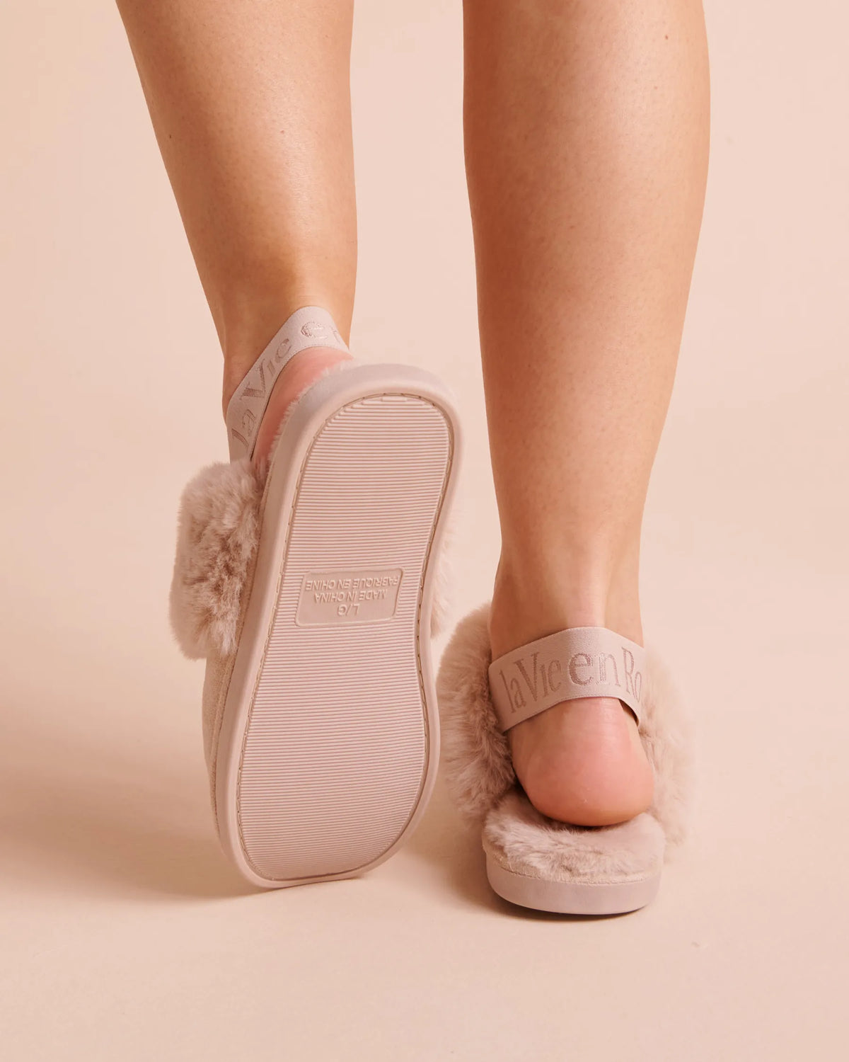 La Vie en Rose Mushroom Women Faux Suede Slippers with Ankle Elastic Band SKU: 40700497_20011 Image 02