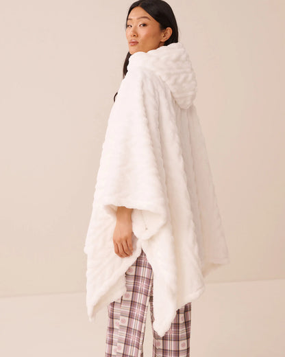 La Vie en Rose Snow White Cable Women Leopard Soft Plush Hooded Cape SKU: 40700503_P10345 Image 02
