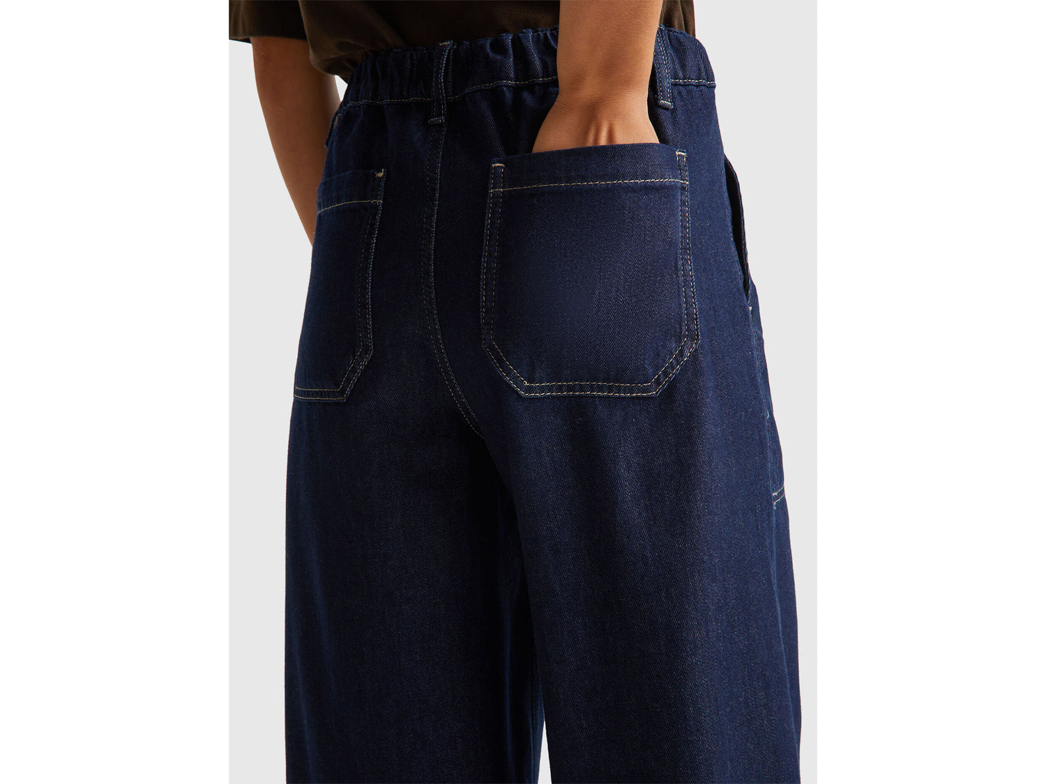 Benetton_Blue_Wide-Leg Jeans with Pockets_40M0DE02H_901_04