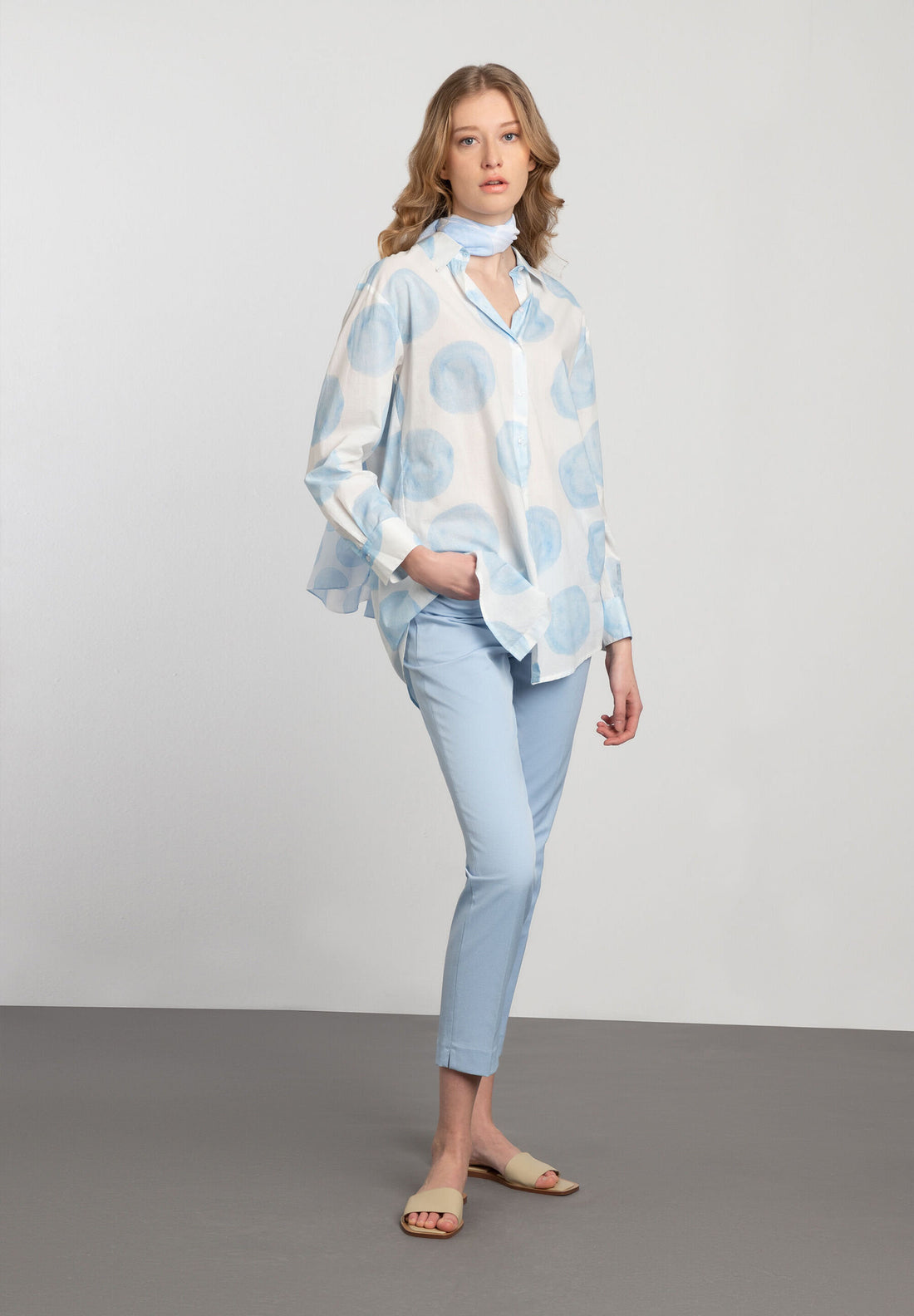 Wide Shirt Blouse With Polka Dot Design_41032011_2301_02