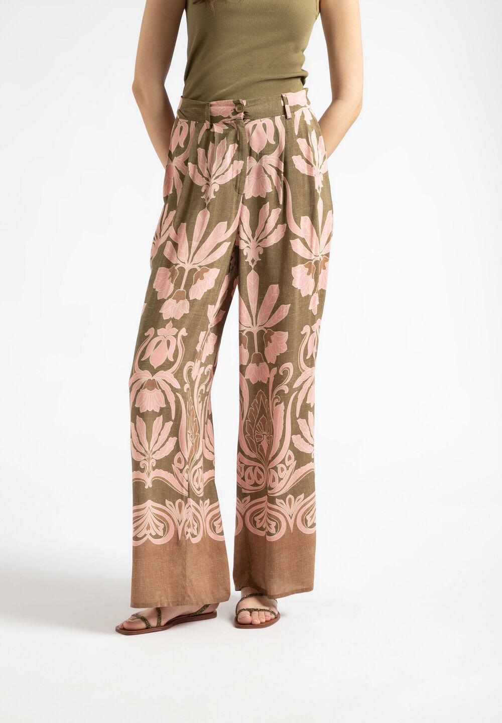 Wide Trousers In Ornament Print_41044060_4671_01