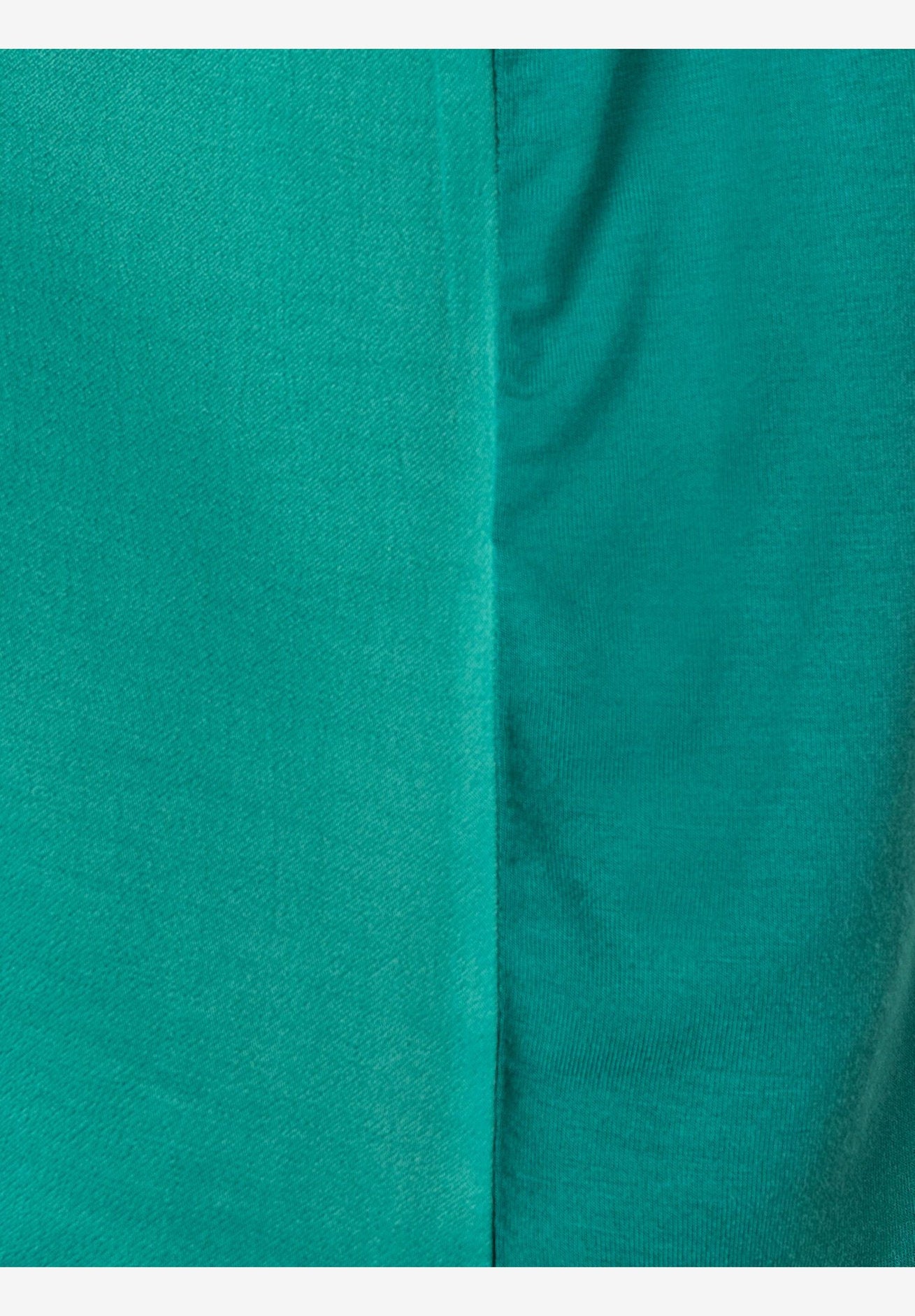 Green Shirt With Satin Front_41050438_0657_06