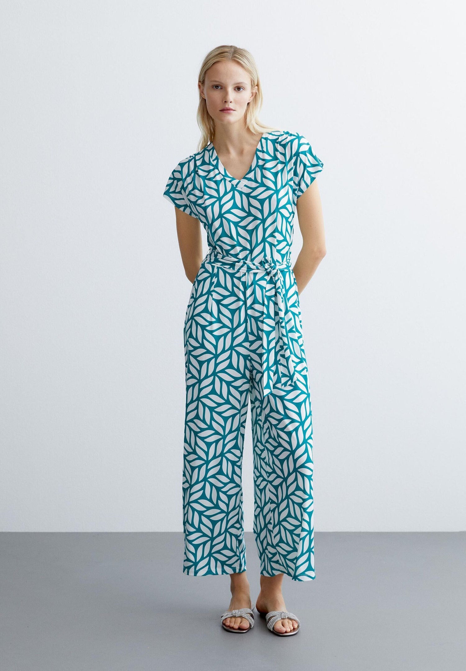 Graphic Print Jersey Jumpsuit_41054680_2657_01