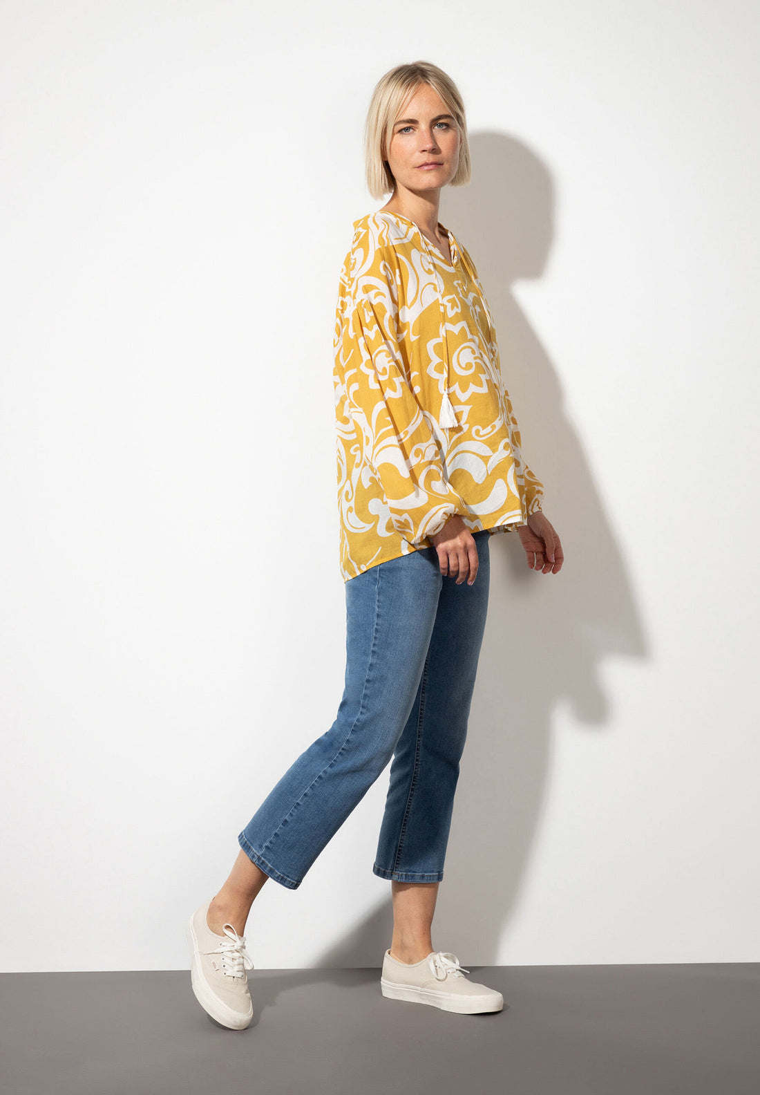 Yellow &amp; White Cotton Blouse_41062054_2157_02