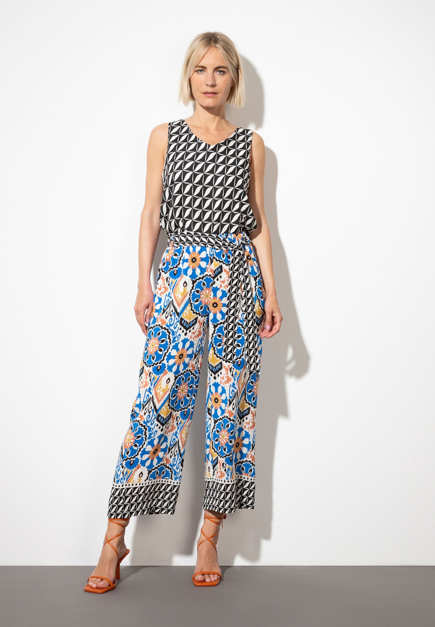 Ornament Print Flowing Pull-On Trousers_41064050_5331_01