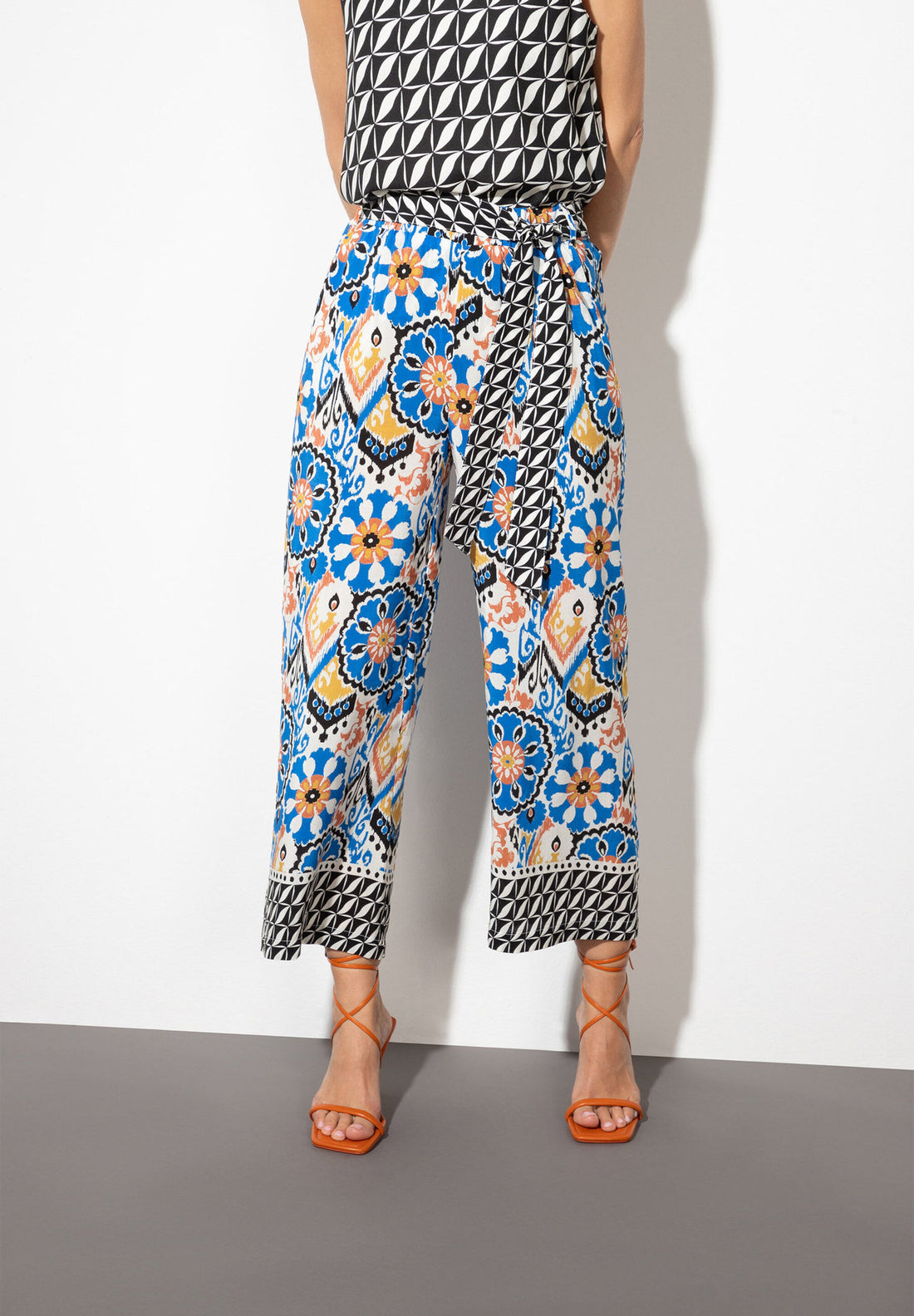 Ornament Print Flowing Pull-On Trousers_41064050_5331_02