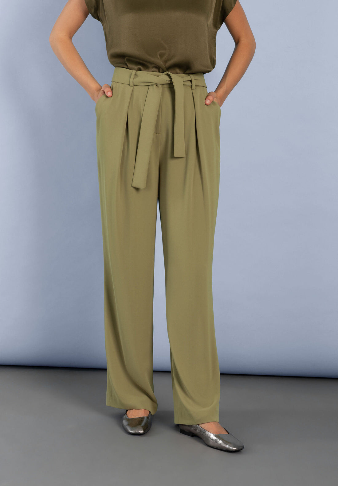 Soft Moss Green Pants With Binding Belt_02