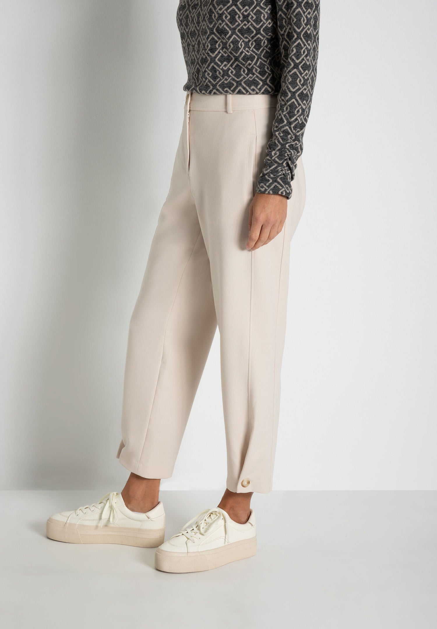 Ecru 7/8 Trousers_41094012_0031_03