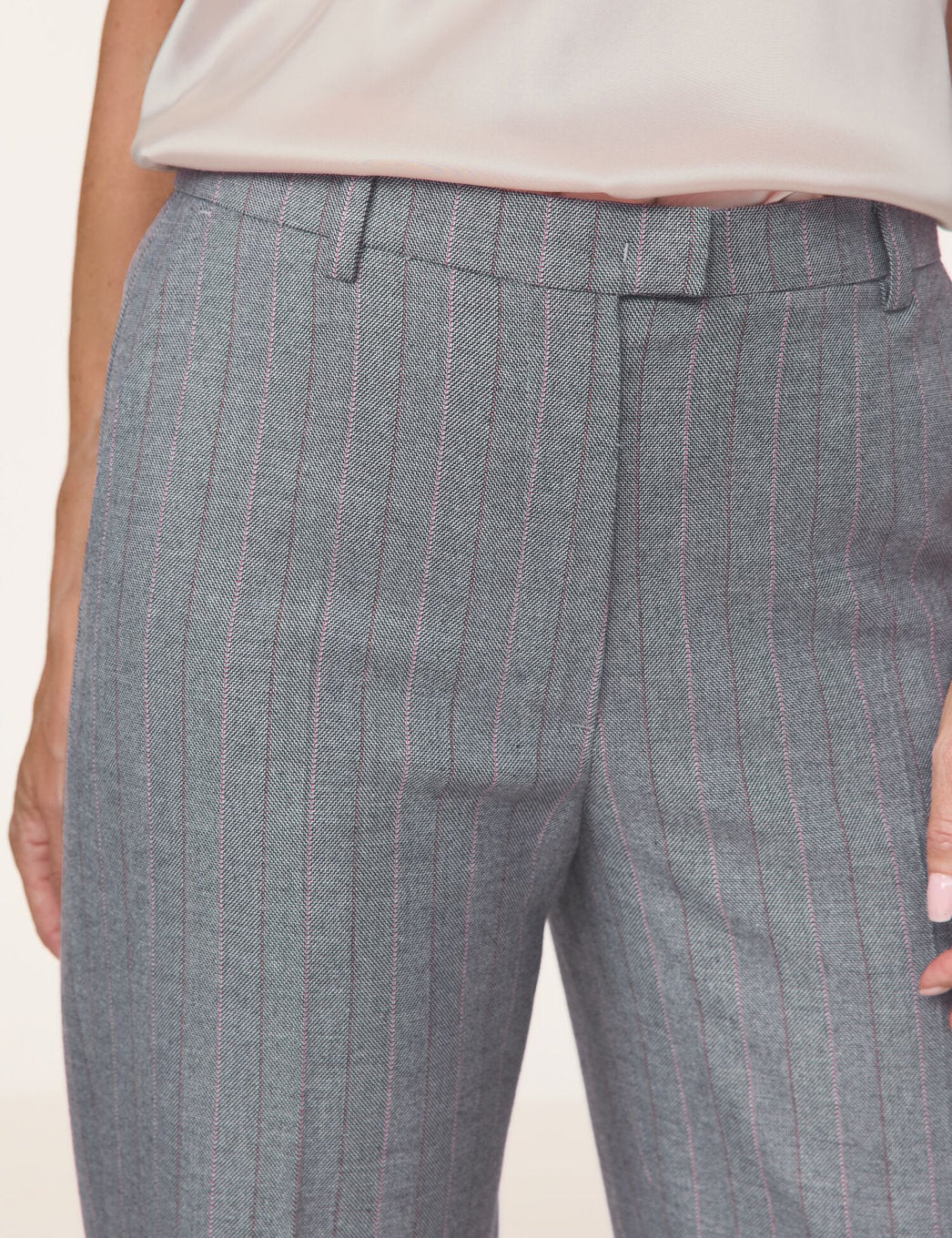 Elegant Fabric Trousers With Glencheck_04