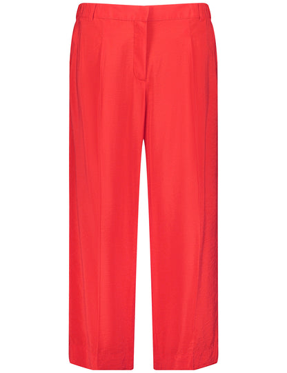Lightweight 7/8-Length Trousers With A Wide Leg_420026-21052_6380_07