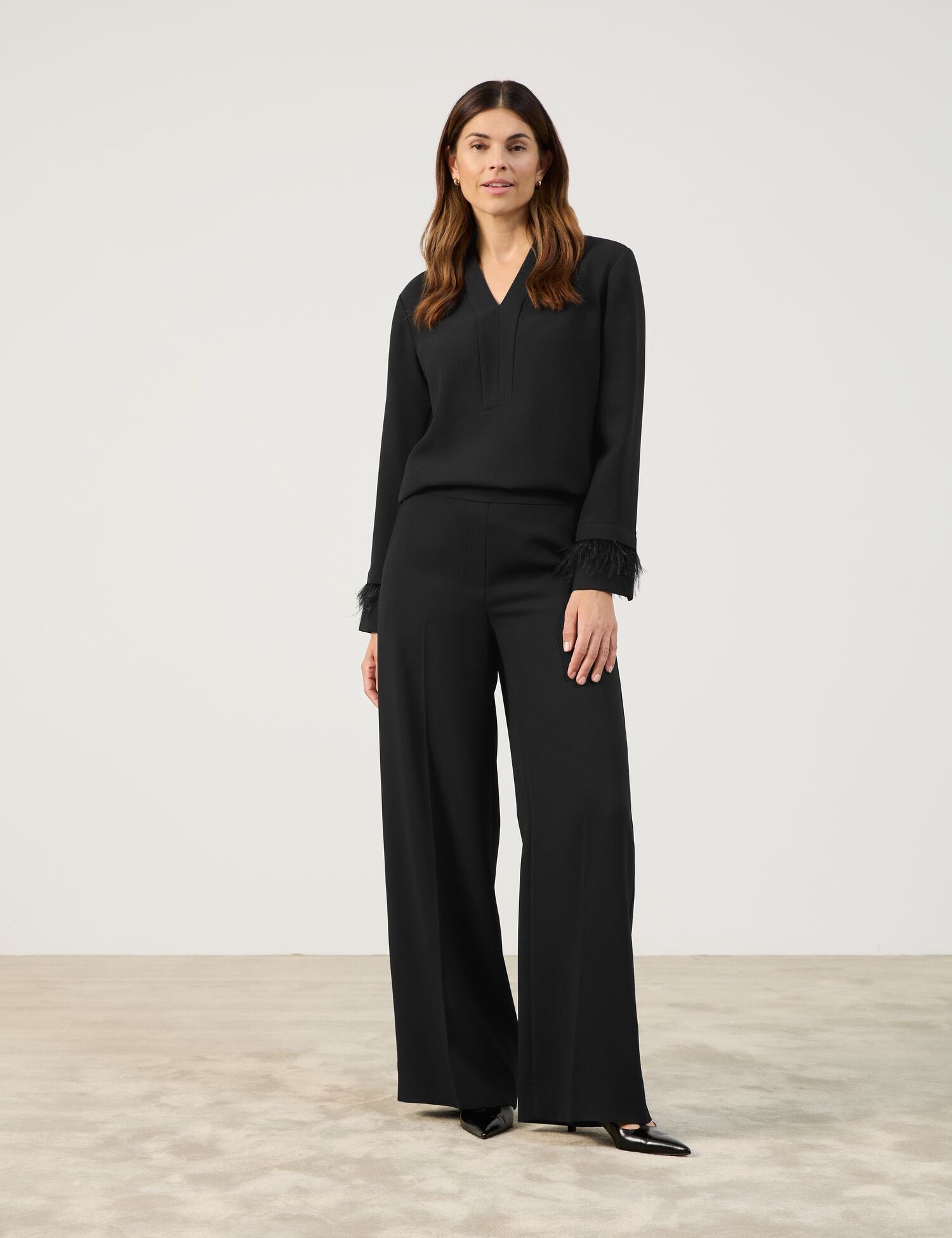 Elegant Hatching Pants with A Wide Leg_420036-31235_11000_01