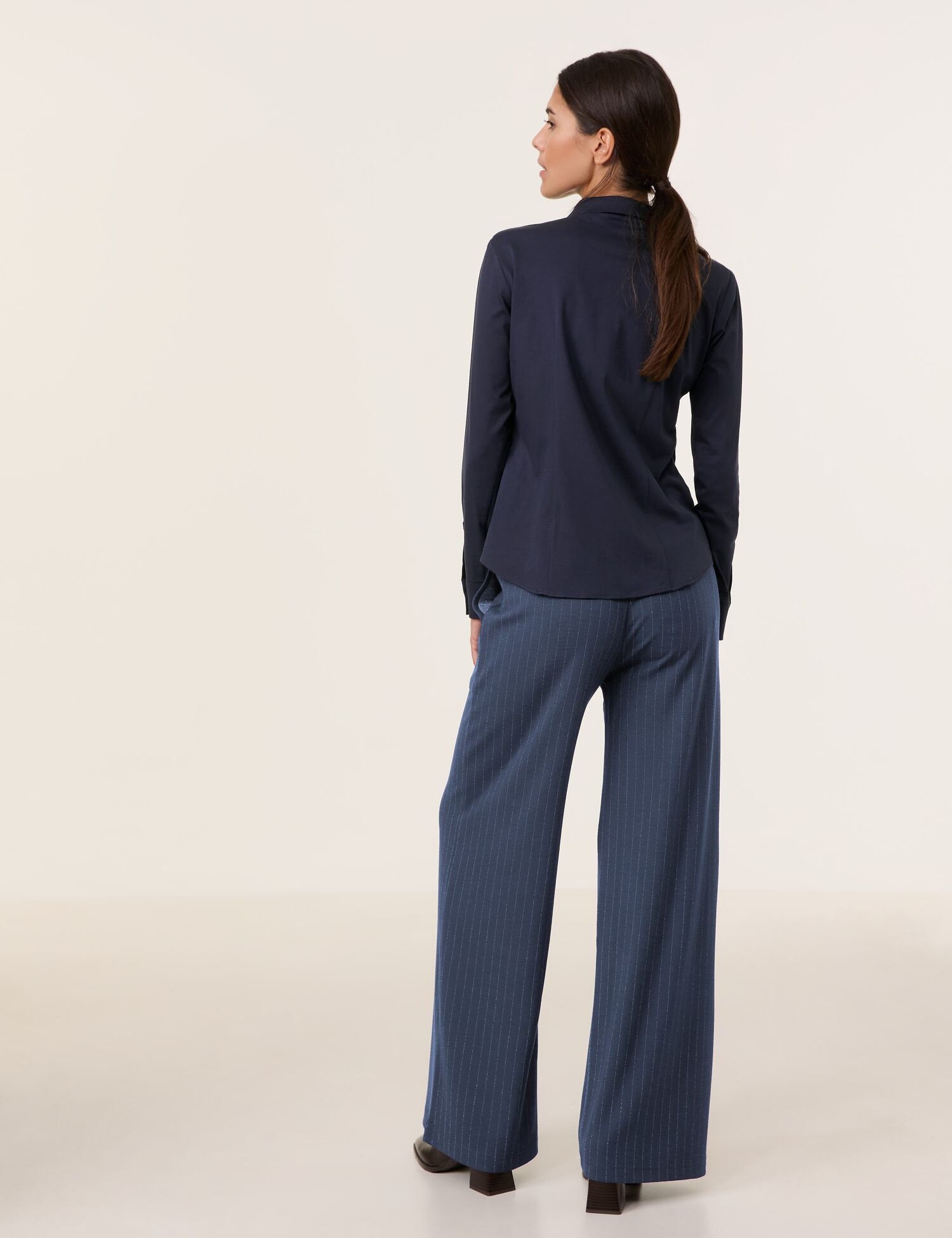 Elegant Pull-On Trousers_420104-35023_8139_06