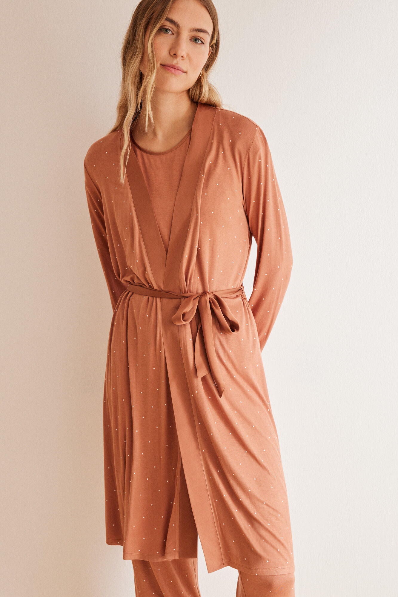 Knee-Length Robe_4357437_31_05