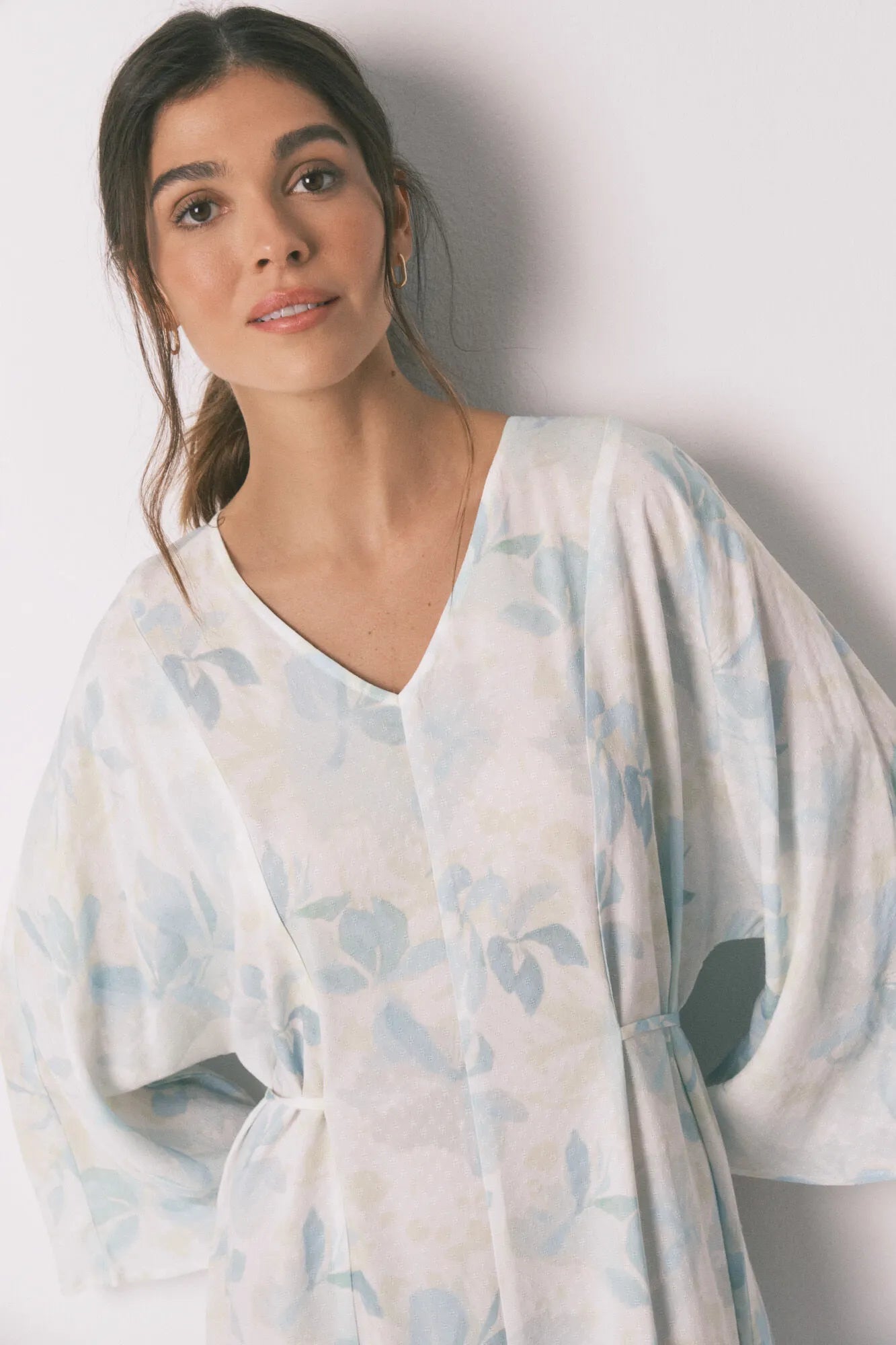 Women Secret_Ivory_Long Wrap Nightgown with Belt_4363624_96_04