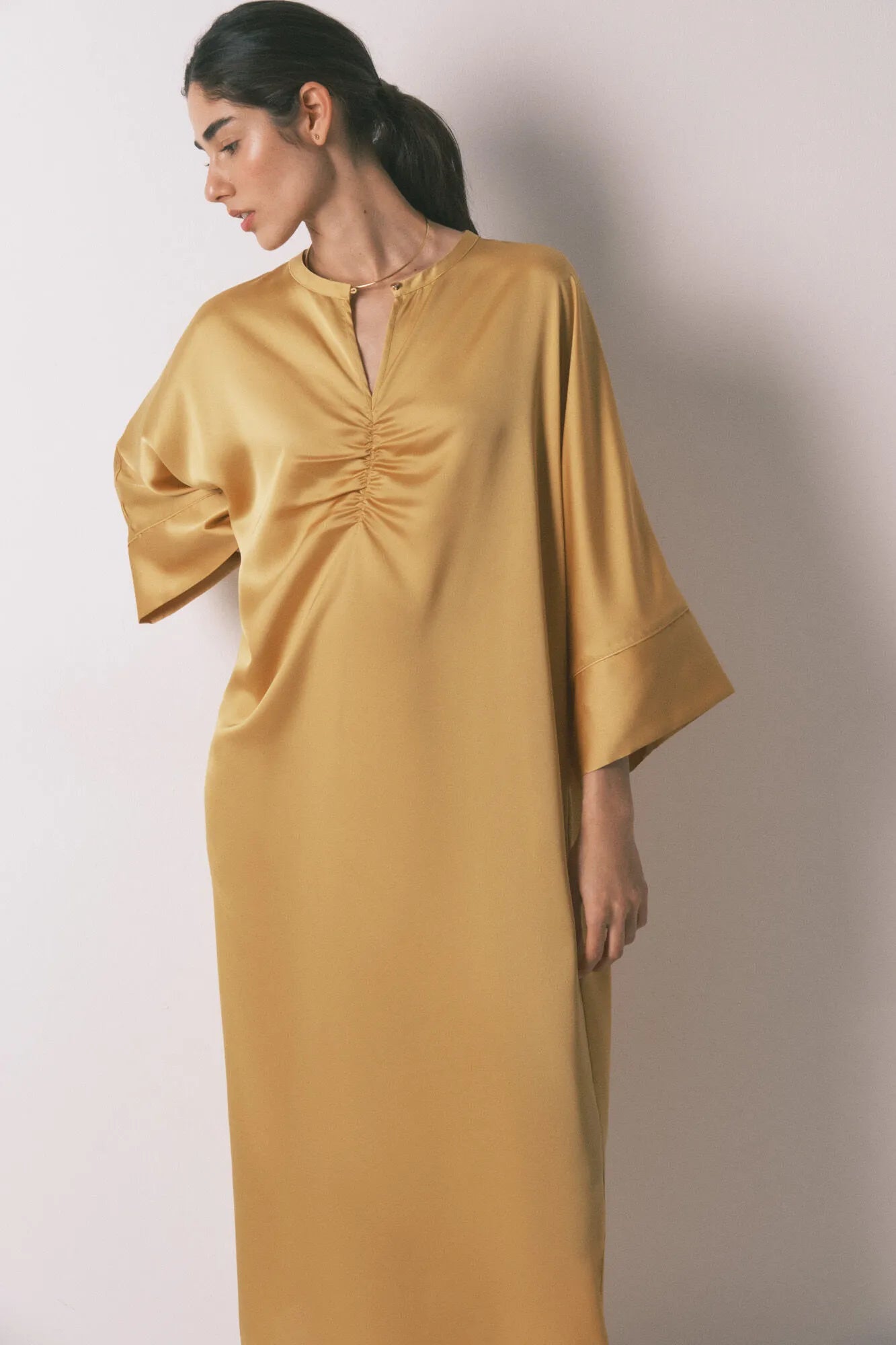 Women Secret_Gold/Mustard_Mustard Satin Caftan Dress_4363627_08_03