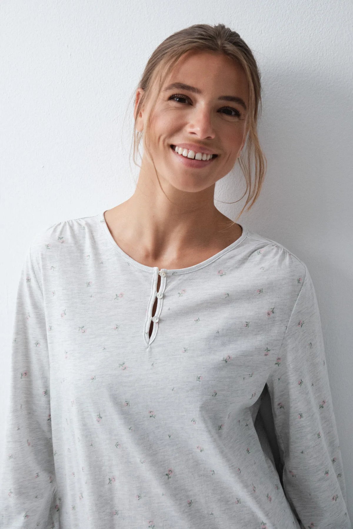 Women Secret Light Grey/Silver Women Floral Cotton Short Nightgown SKU: 4364652_48 Image 02