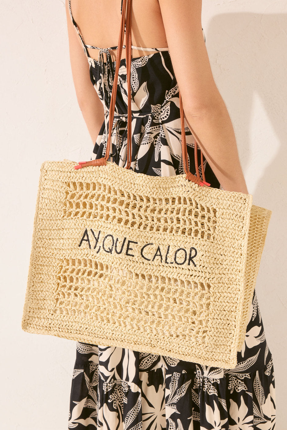 Women Secret_Large Raffia Handbag_4389647_38_01