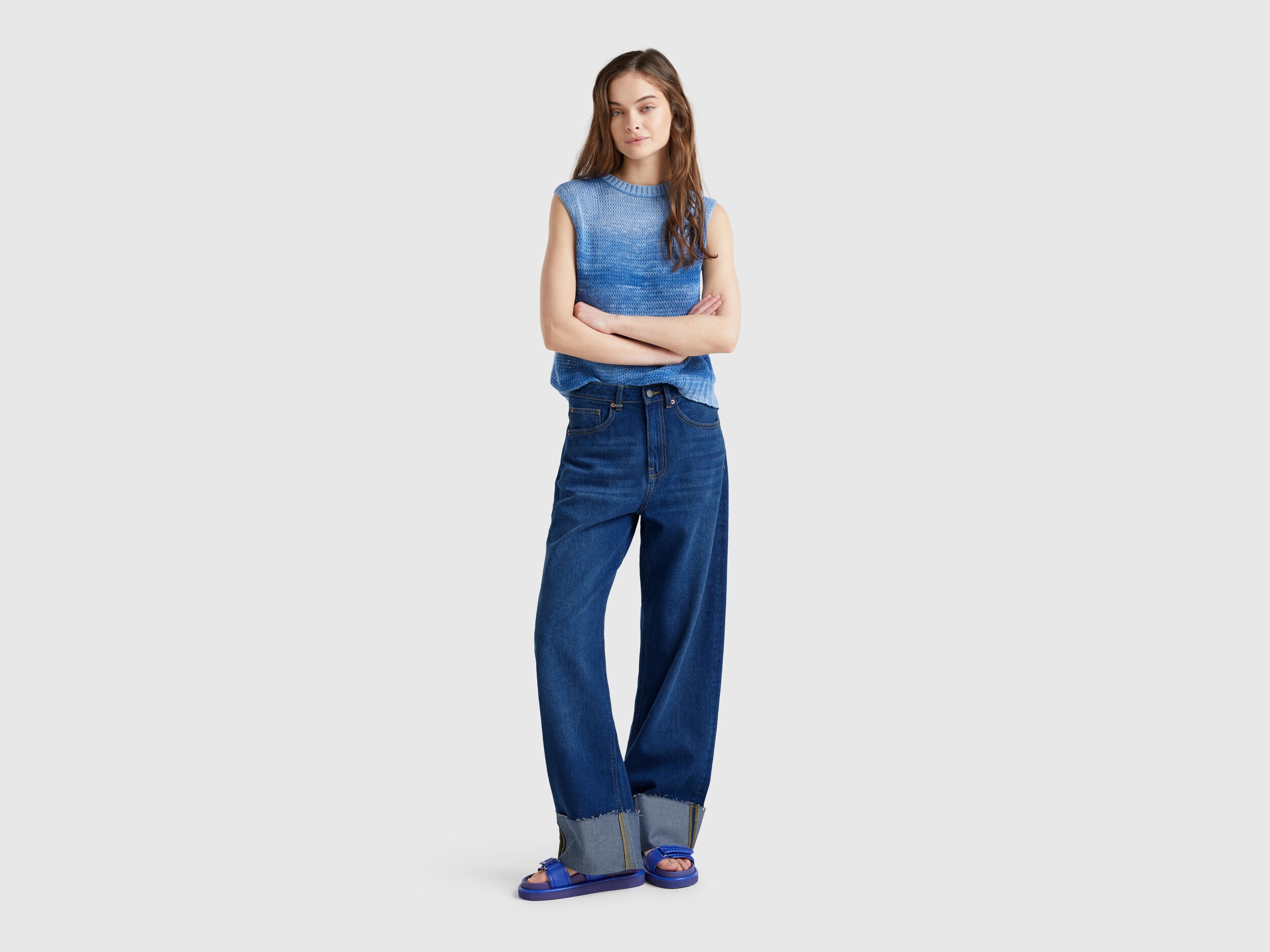 Benetton_Wide Fit Jeans with Cuff_43C8DE02D_901_01