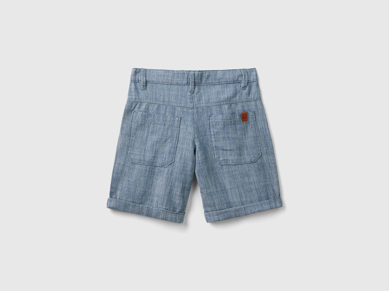 Striped Shorts In Chambray_43Huc902V_901_02